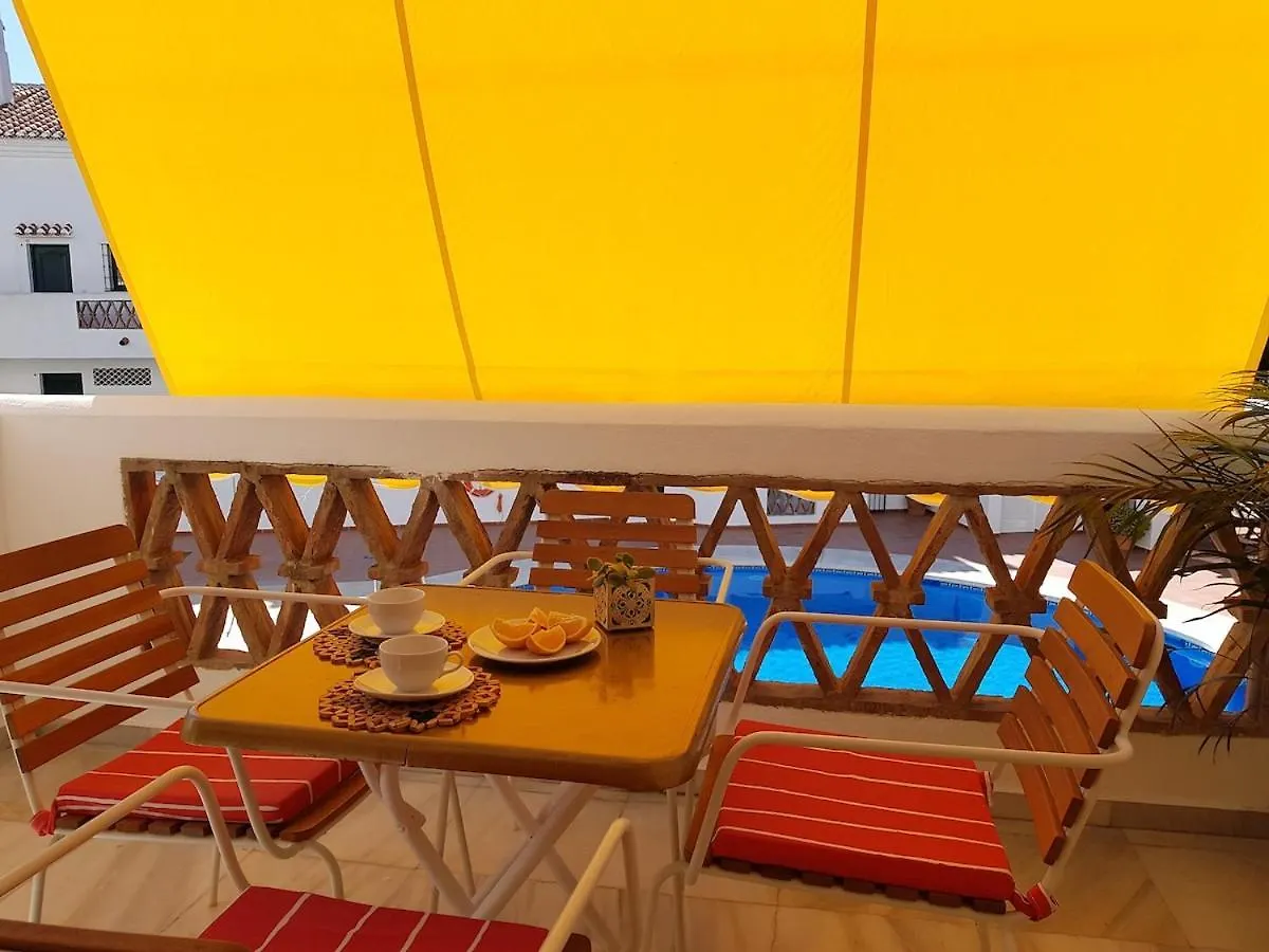 Апартаменты Peaceful 1Br Getaway - Walk To Beach And Train Бенальмадена